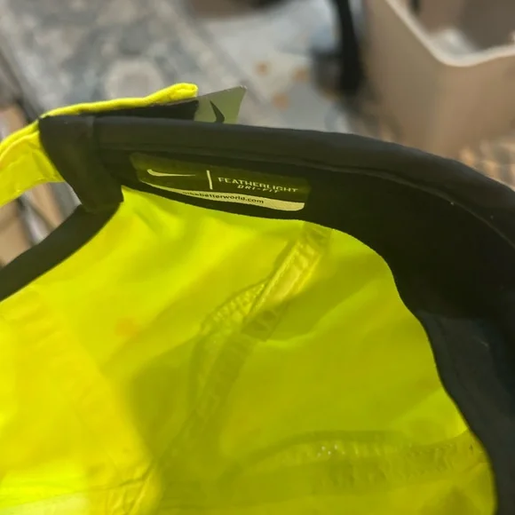 Nike Bright Lime Green Cap - Picture 4 of 4